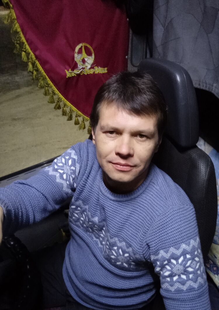  43985427  , 44 ,     