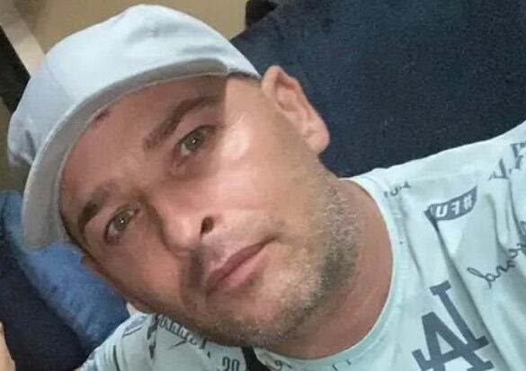  ,   Stilian, 49 ,   c 
