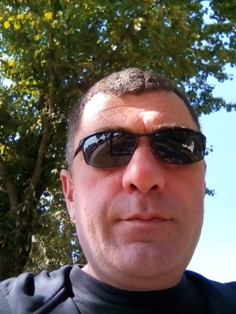  16947697  Gruzin, 45 ,    
