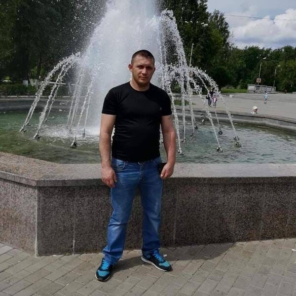  ,   Victor, 44 ,   ,   , c 