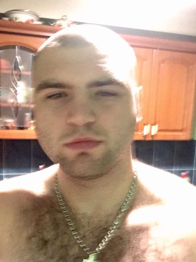  Kyje,   Sergey, 26 ,   ,   , c 