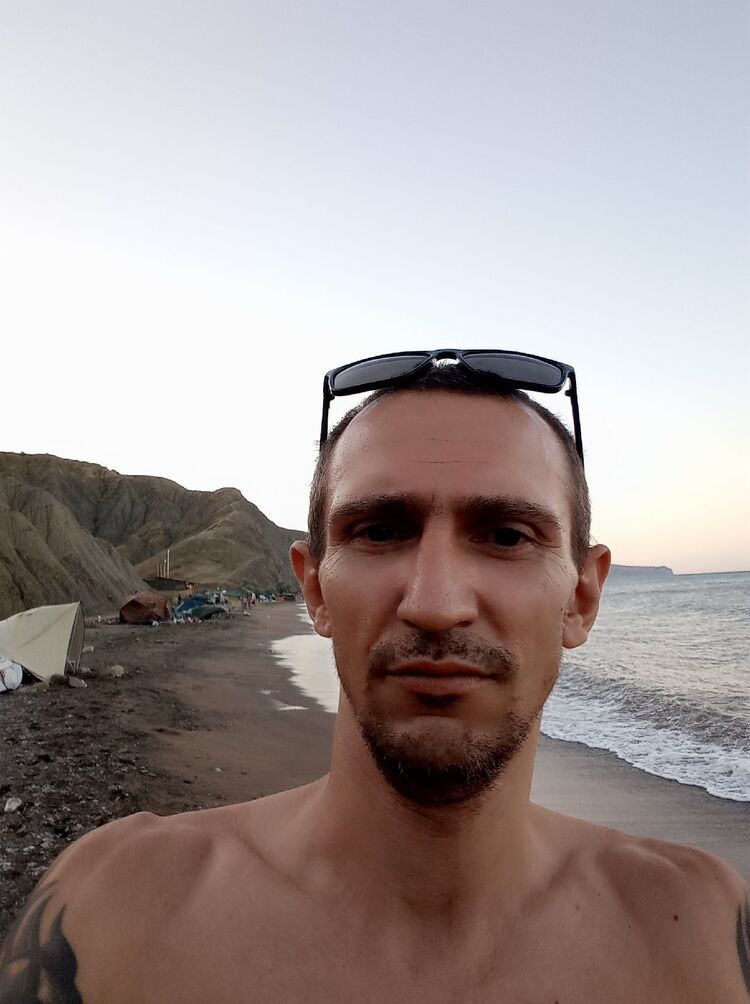  44136687  , 38 ,    