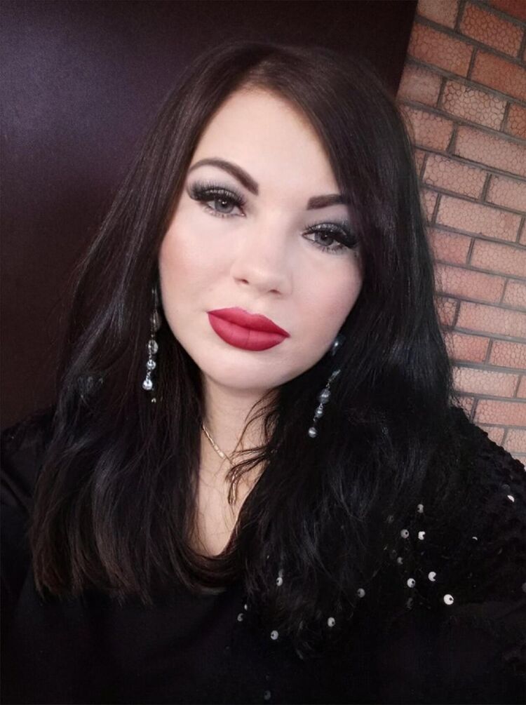  52462557  , 34 ,    --