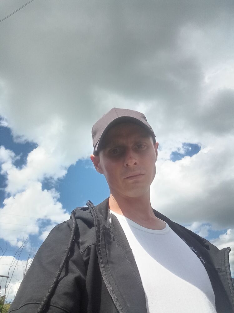  44961387  , 28 ,    