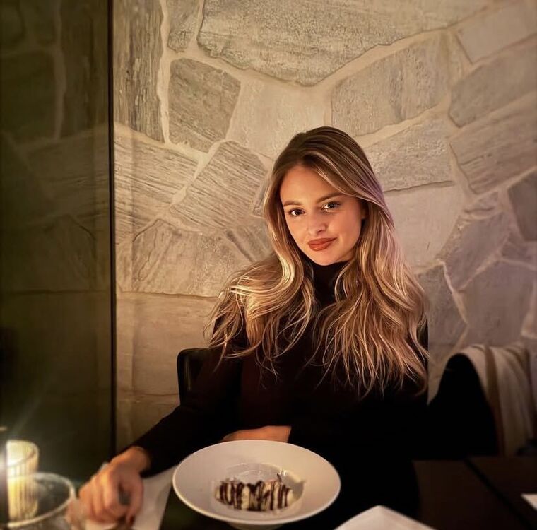 ���� 49083807 ������� �������, 24 ����, ���� ���������� � ������