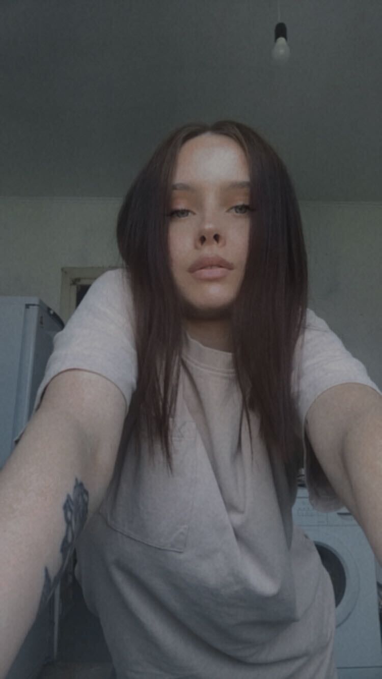  27529017  Maria, 24 ,    