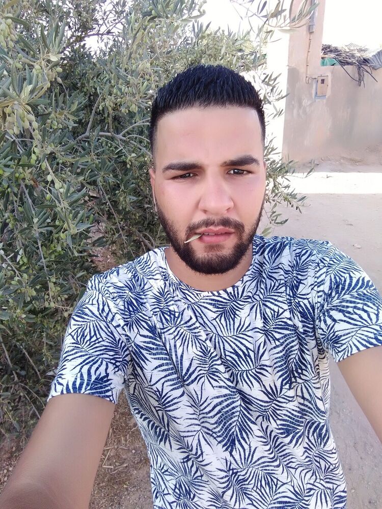  20383777  Achref, 32 ,    