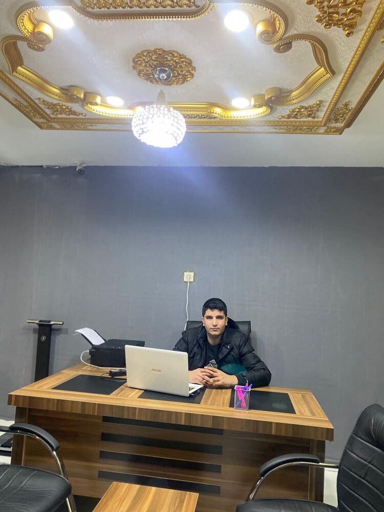  ,   Ali, 29 ,   ,   