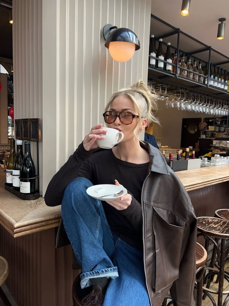  54241527  Ksenia, 28 ,    