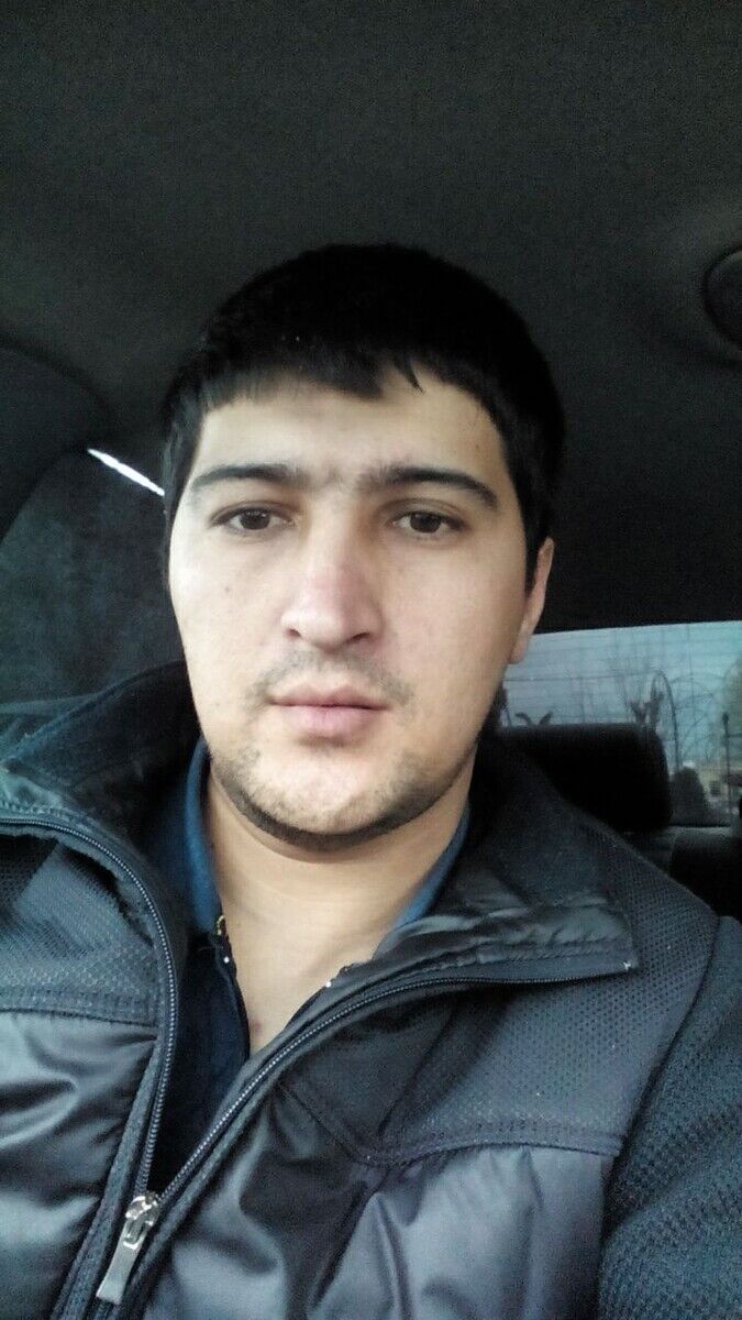  ,   Shoxrux, 35 ,  
