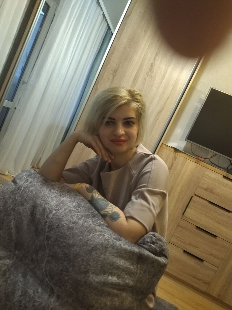  54695047  , 35 ,    --