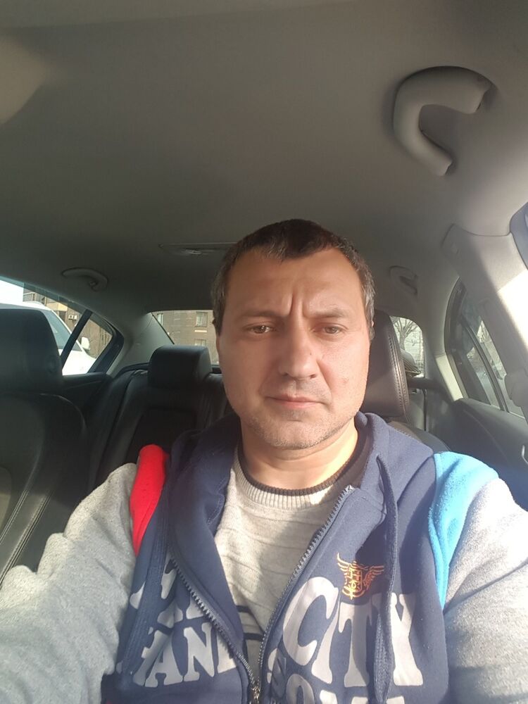  9323237  , 48 ,    