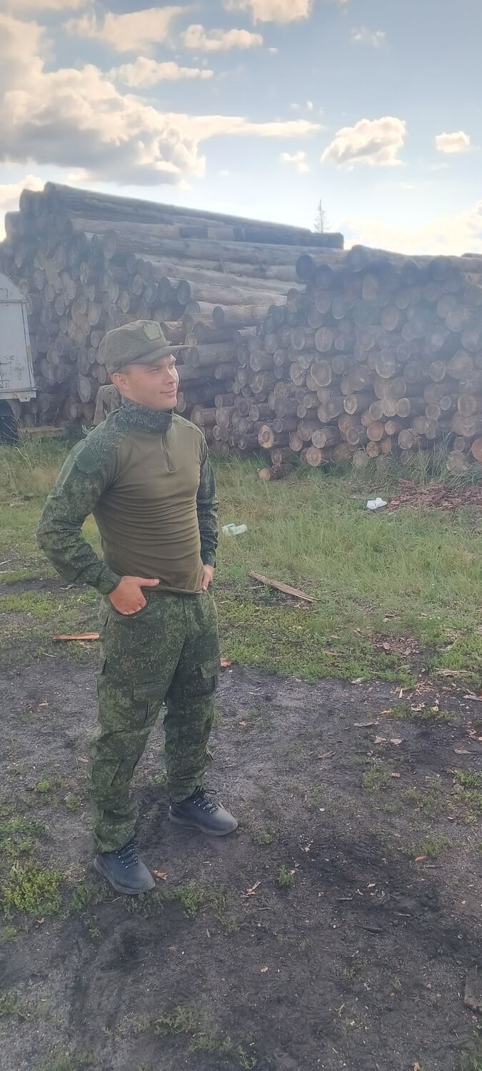  46176557  Sergey, 24 ,    