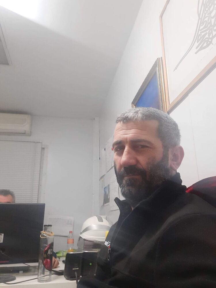  52728757  , 44 ,    