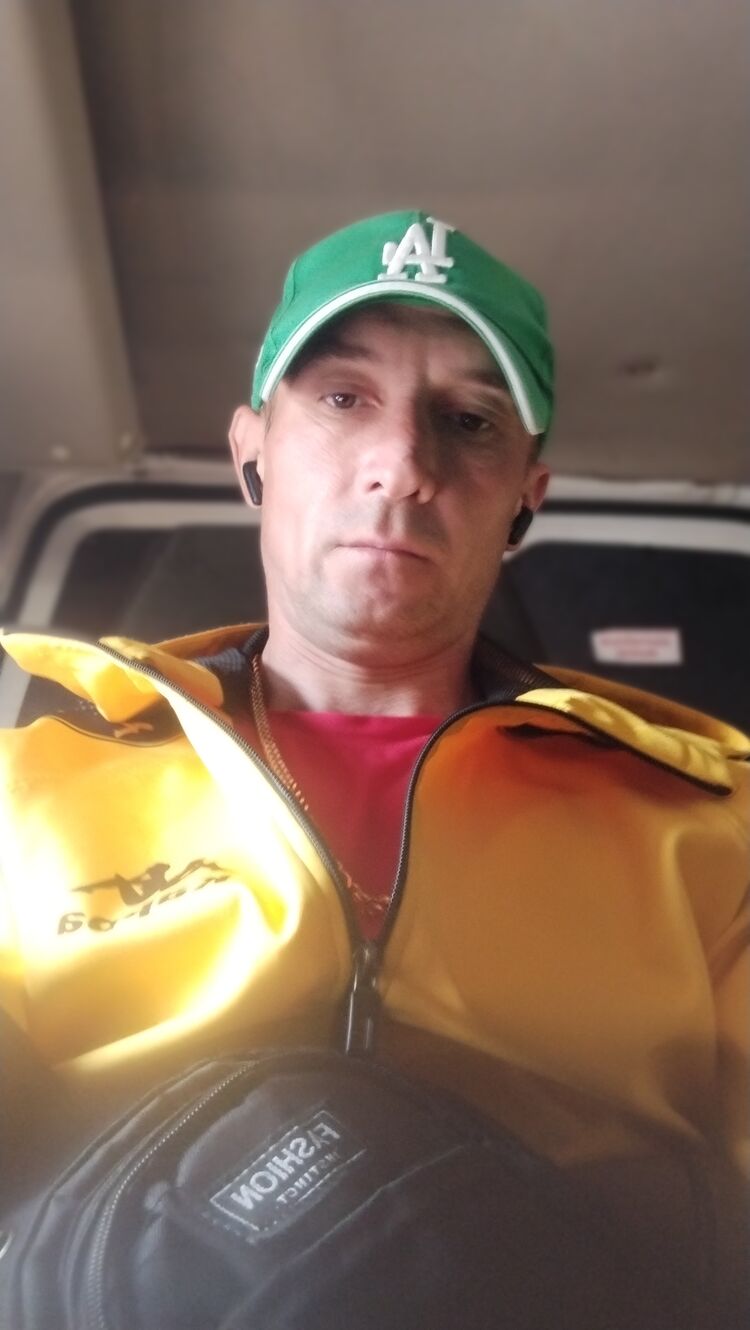  52716527  , 37 ,    