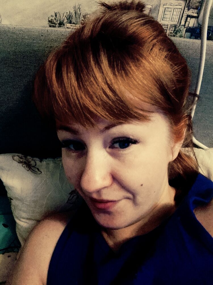  53590827  Viktoria, 32 ,    