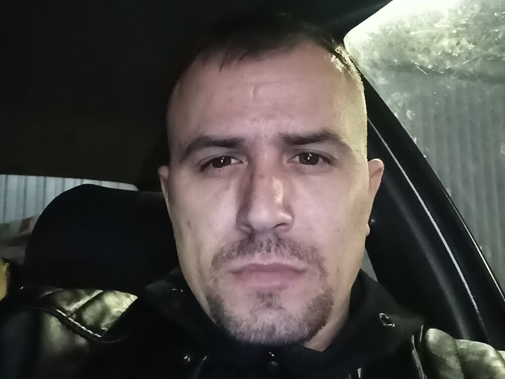  37762877  , 36 ,    