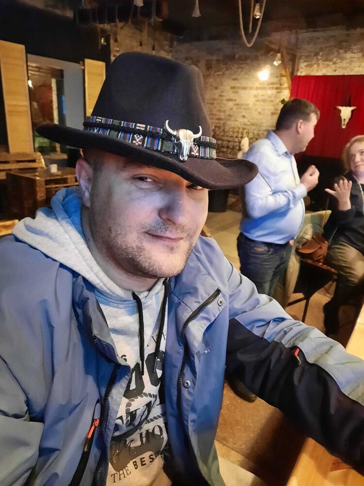  26880007  Alexey, 40 ,    