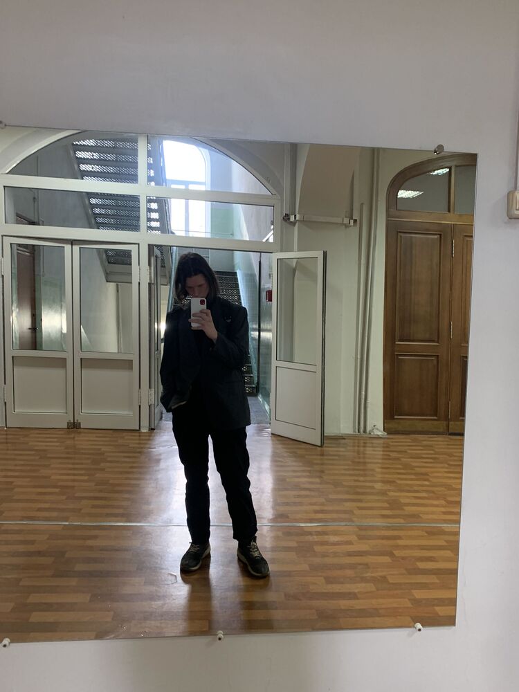  31071537  , 21 ,    