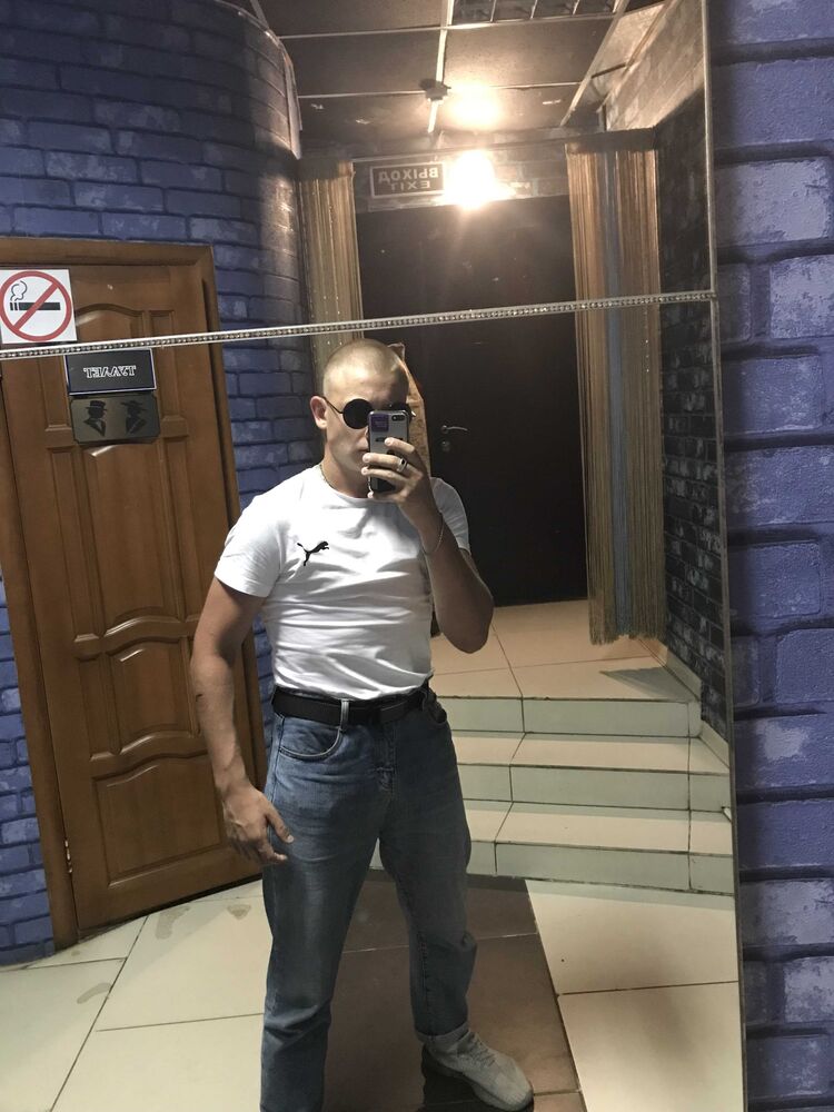  41899747  , 21 ,    