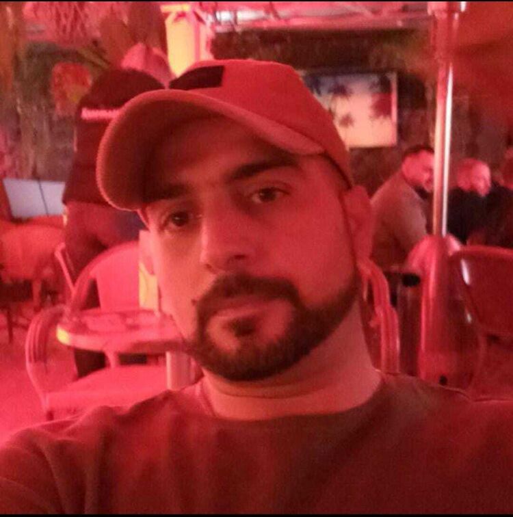  24808227  Yusaf, 39 ,    Haarlem
