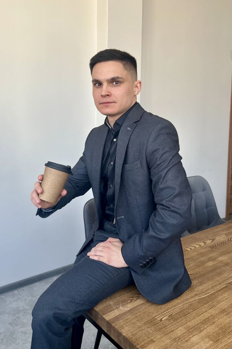  35458597  Sergei, 28 ,    