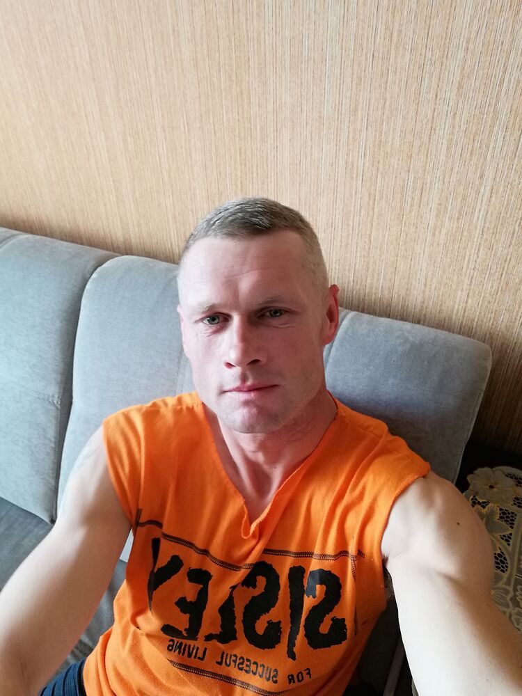  37829347  , 42 ,    