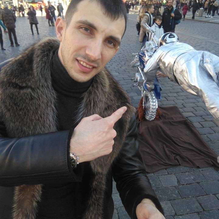  31066497  , 34 ,    Praha