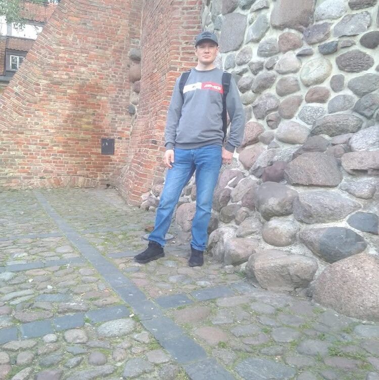  51452877  , 34 ,    