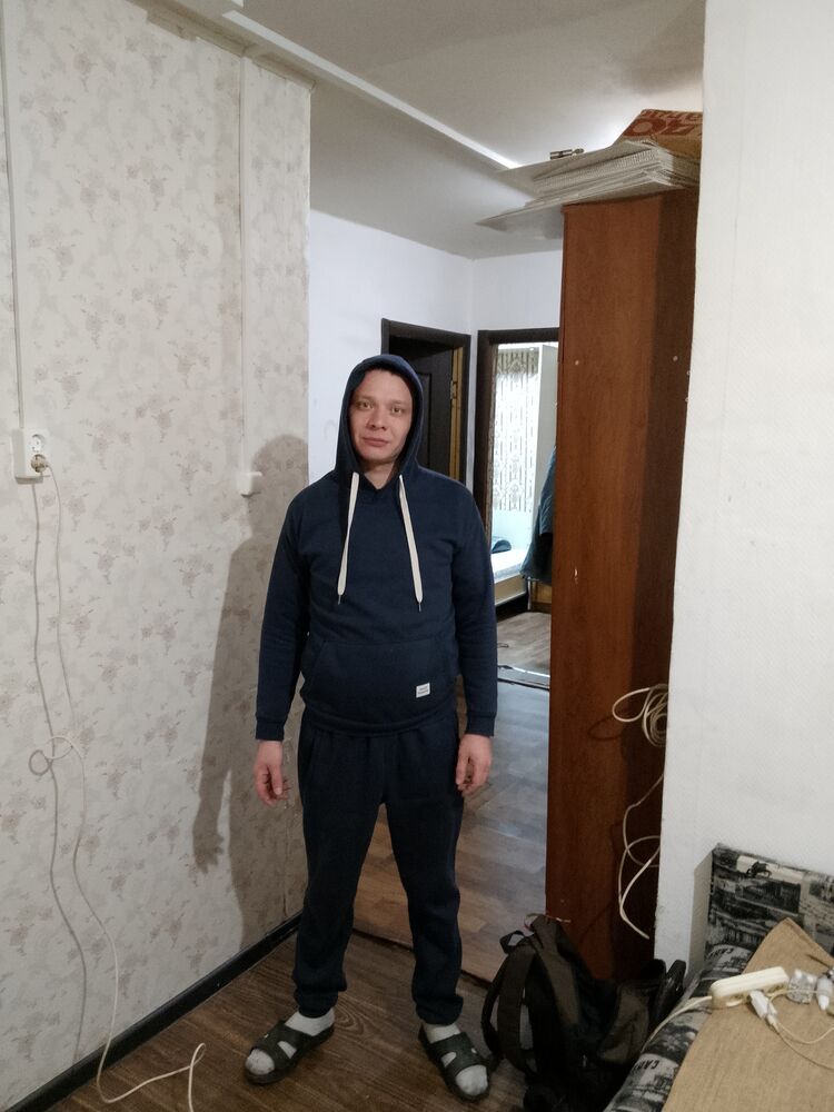  31748247  , 32 ,    