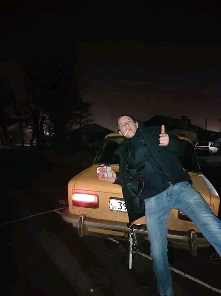  22157607  Vitalij, 34 ,    