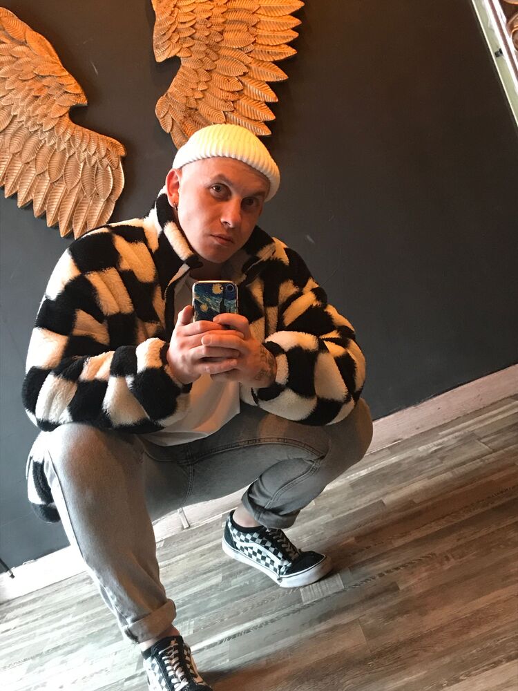  51918377  , 27 ,    