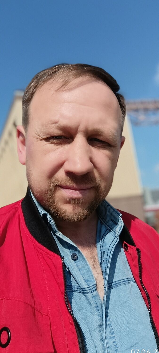  ,   Artem, 43 ,   ,   , c , 