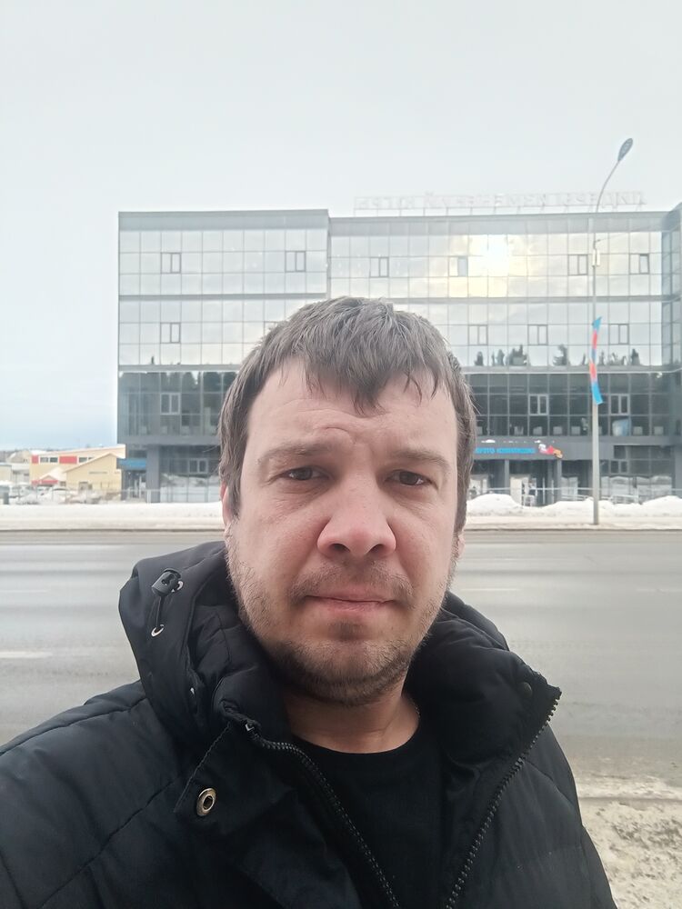  49929367  Momento, 35 ,    -