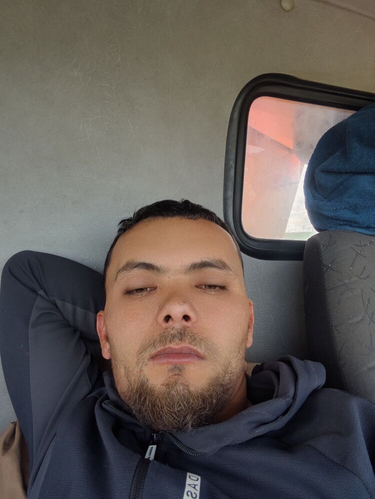  52154377  , 29 ,    