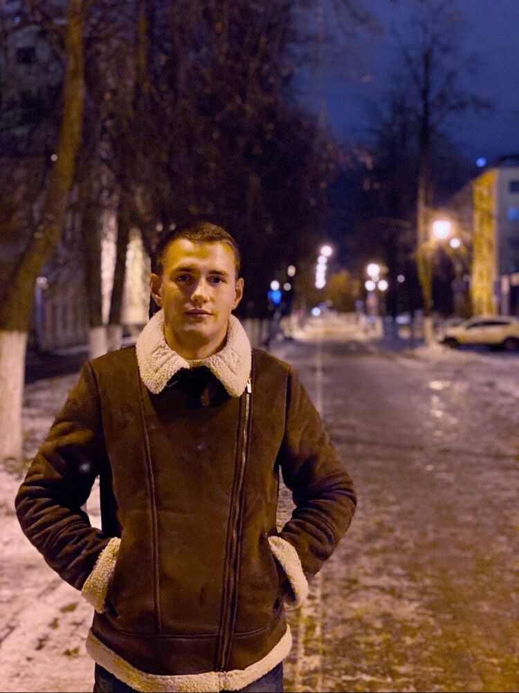  53106887  Stas, 30 ,    