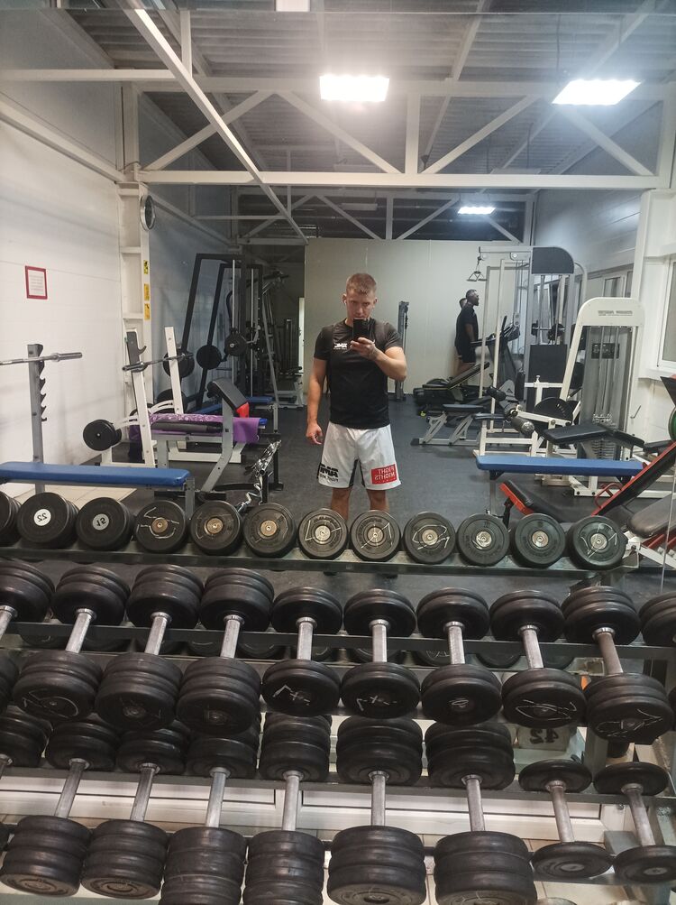  54235177  Ivan, 29 ,    