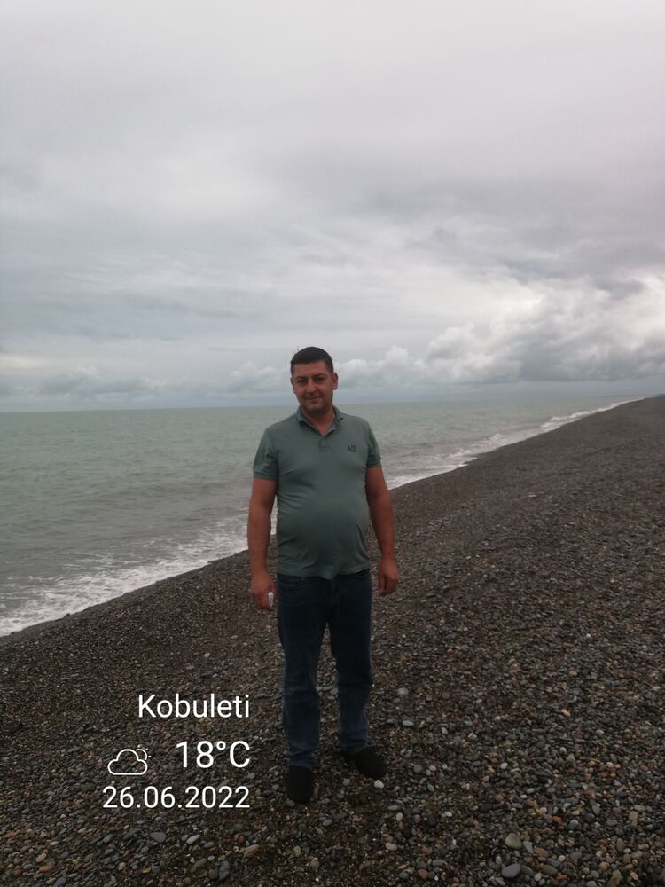  ,   Armen, 47 ,   ,   