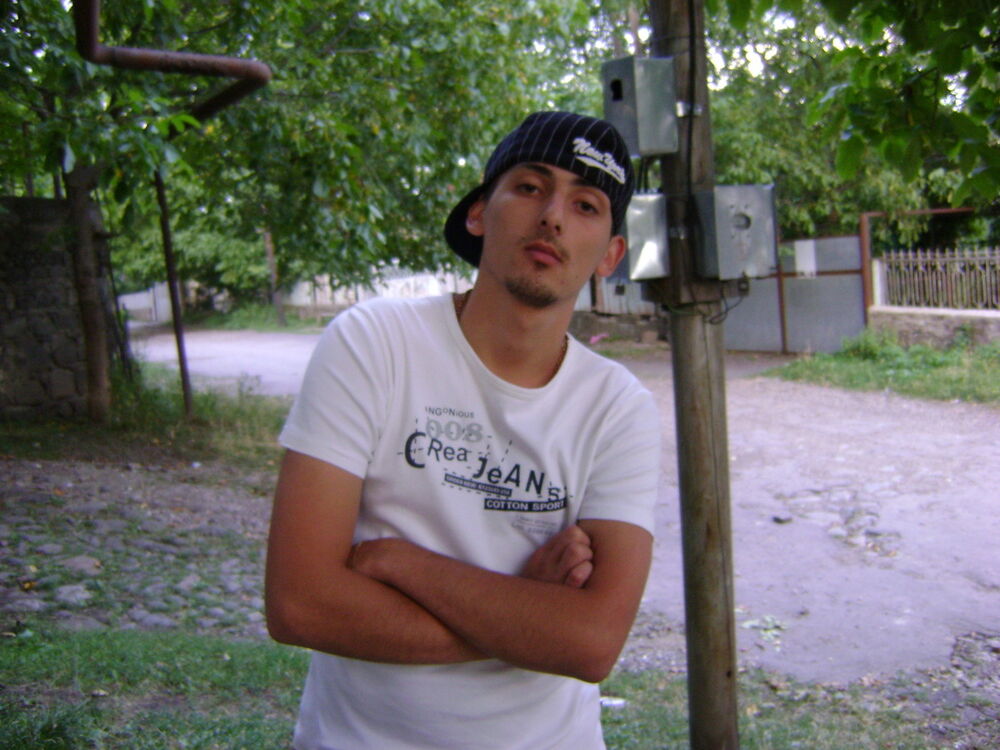  11151487  Gaspar, 36 ,    
