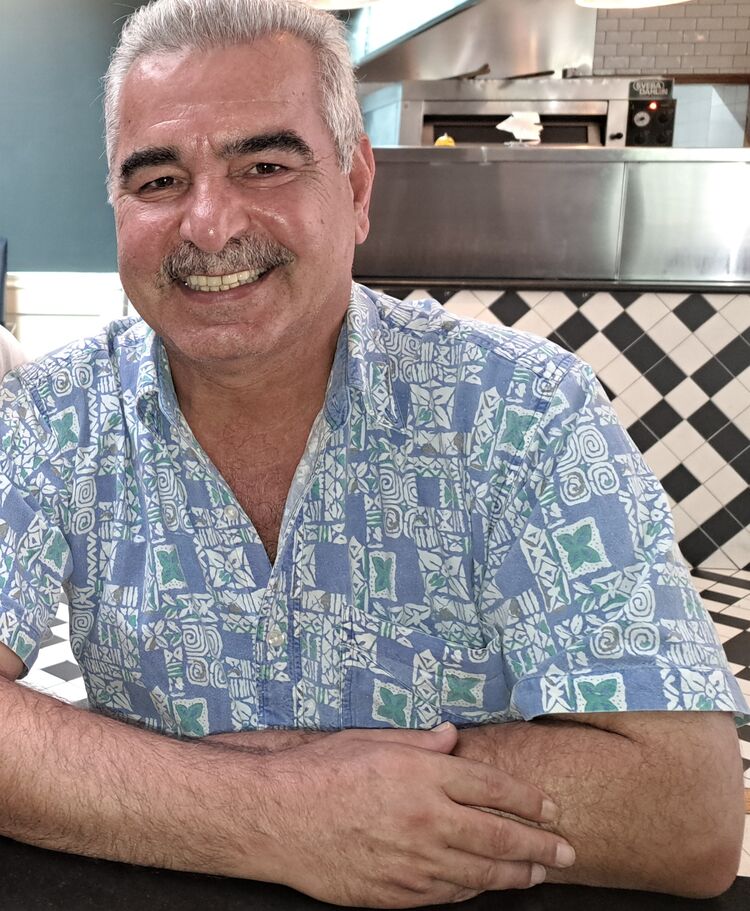  51396387  Kamo, 55 ,    