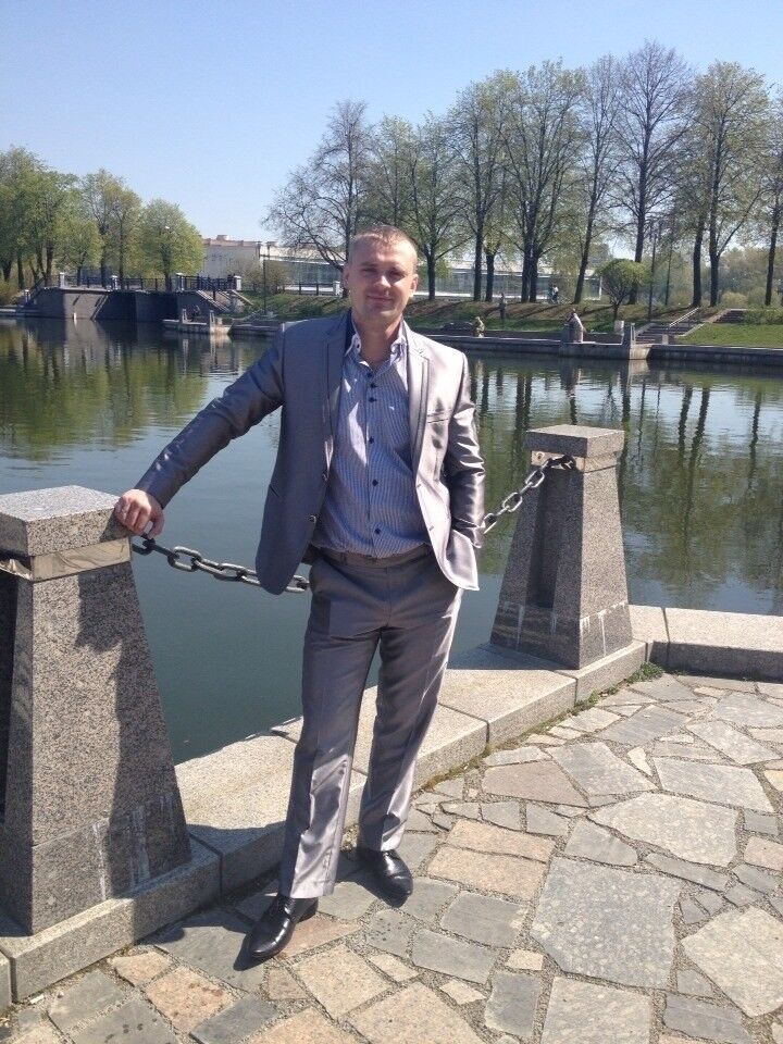  7511947  Denis, 42 ,    