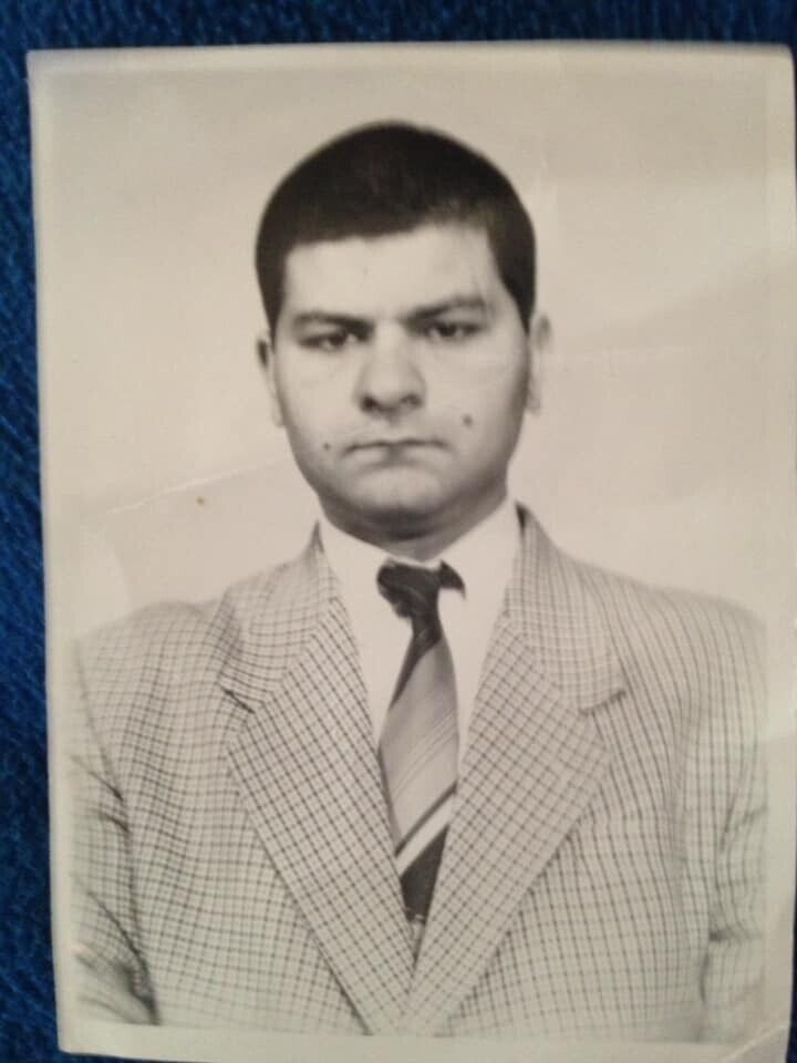  21656157  GURAMI, 54 ,    