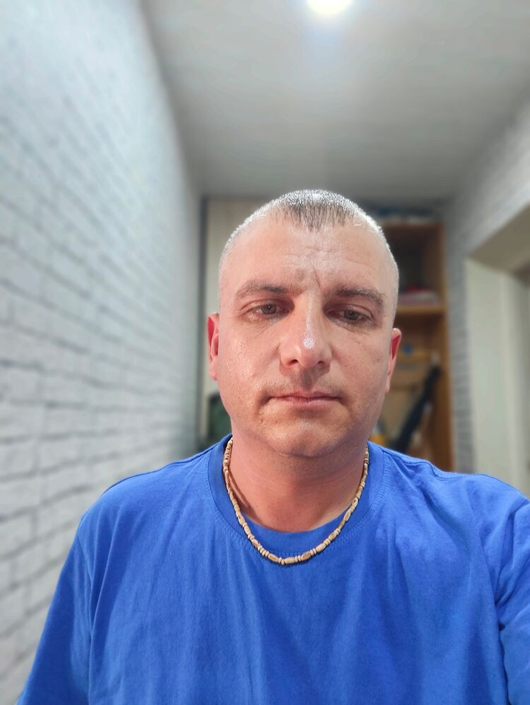  41067047  Kozmar, 42 ,    