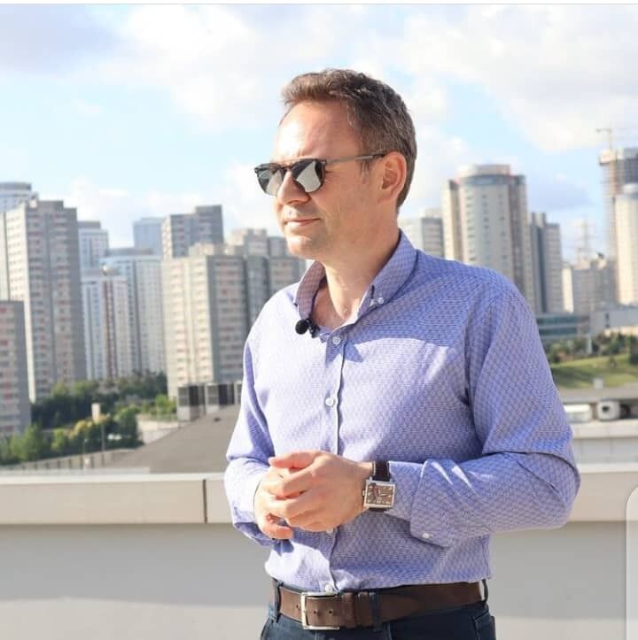  46841377  Michael, 61 ,    Frankfurt Am Main