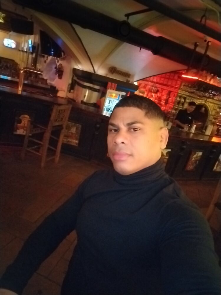 ���� 36387407 ������� Reinier, 37 ���, ���� ���������� � ������