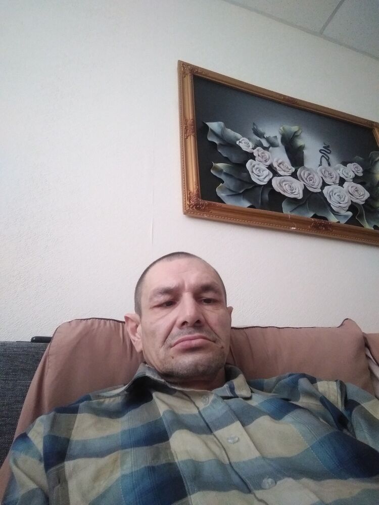  41859297  Oleg, 50 ,    