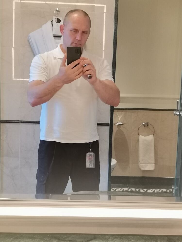  34733667  , 52 ,    