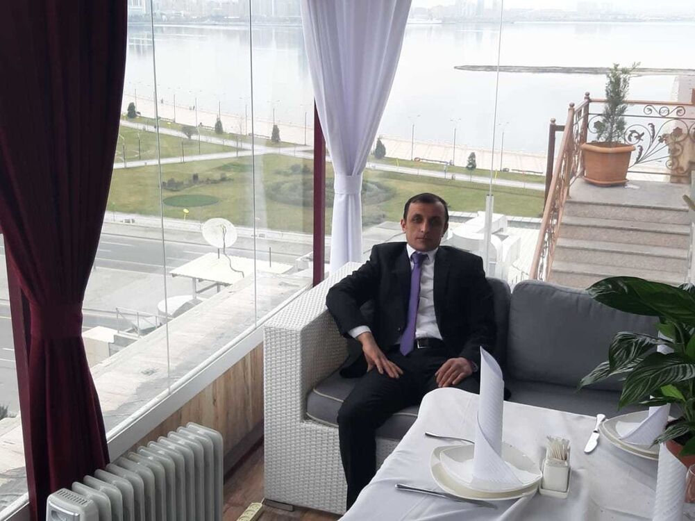  18936667  Ilkin, 40 ,    -