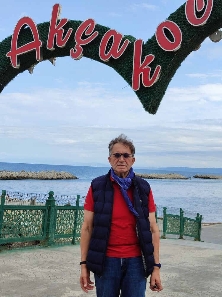  46935347  Aydin, 47 ,    