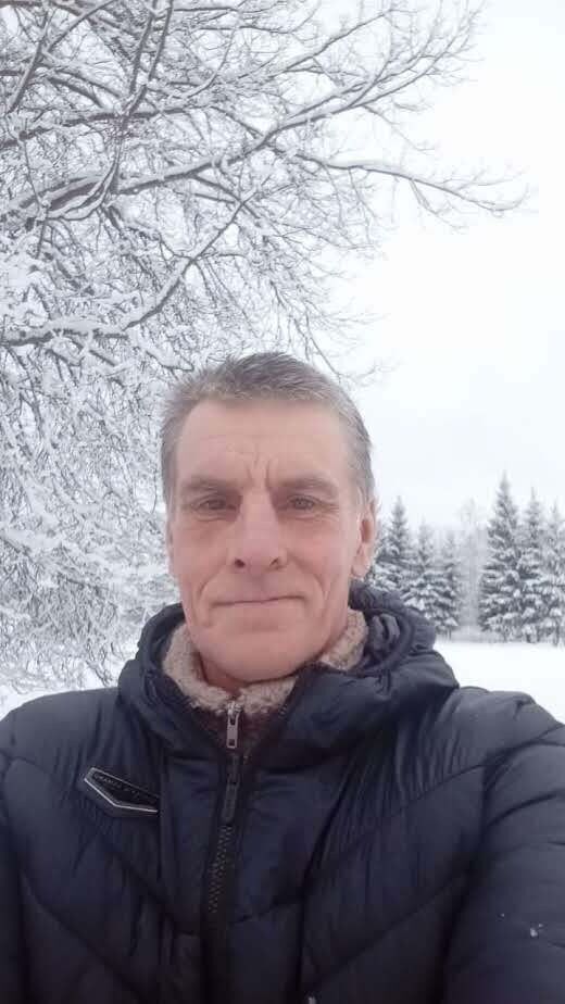  53682197  JANiS, 53 ,    